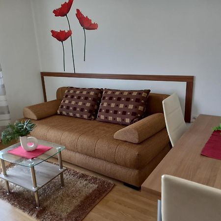 Apartmani Braut Kornic Exterior photo