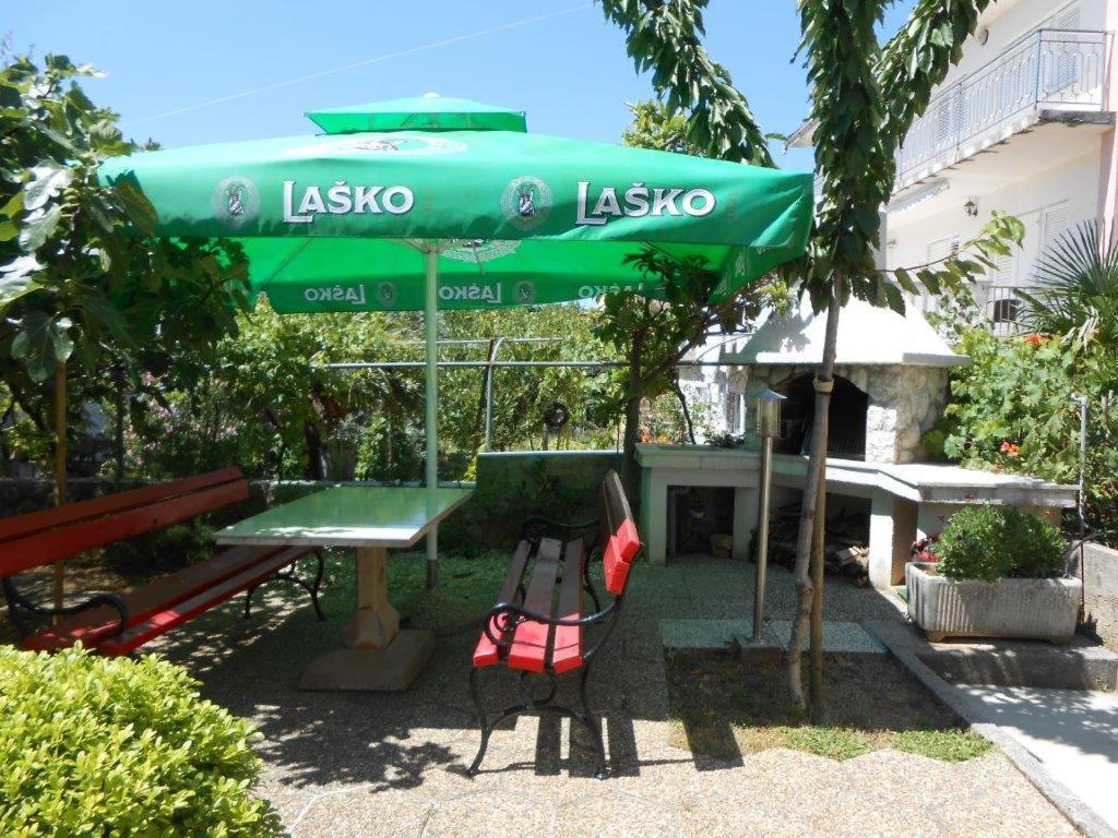 Apartmani Braut Kornic Exterior photo