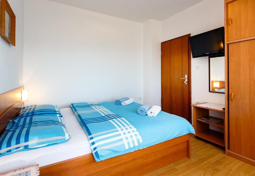 Apartmani Braut Kornic Exterior photo