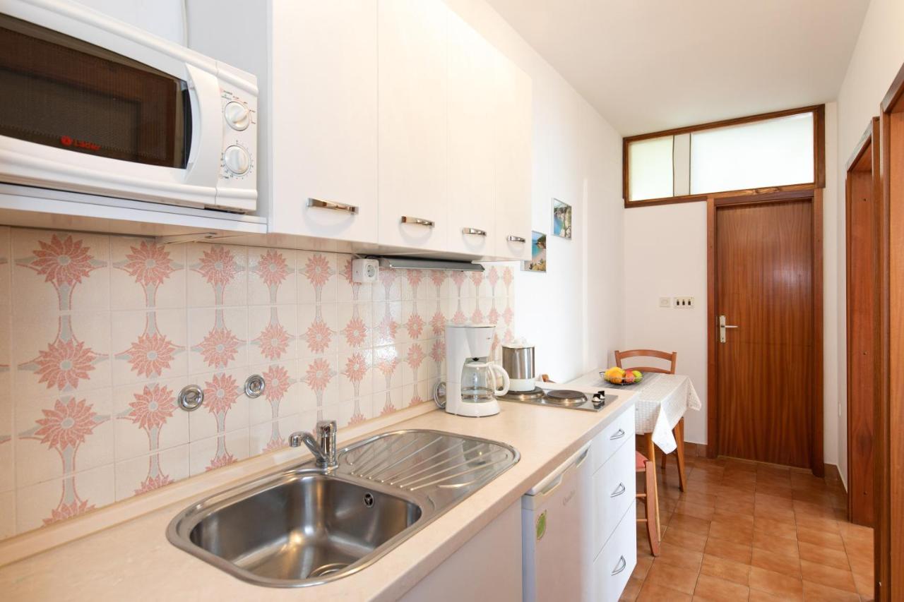 Apartmani Braut Kornic Exterior photo
